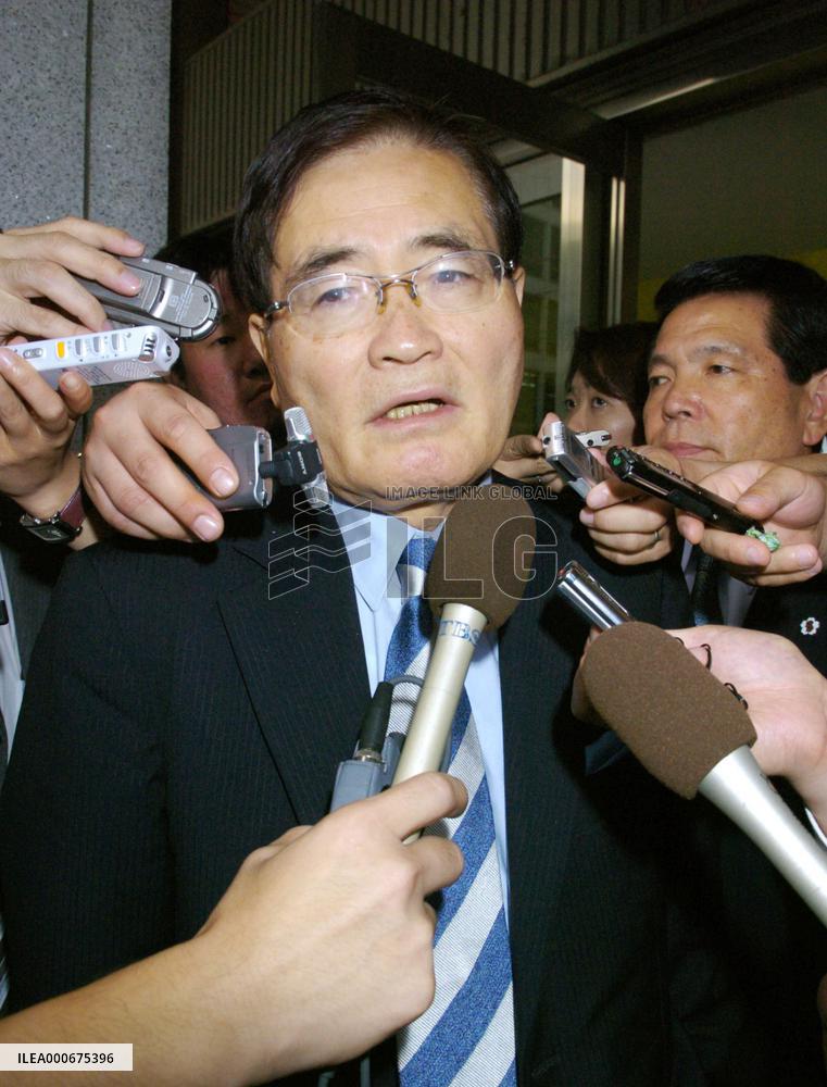 Dissenter Kamei offers to quit as LDP faction leader