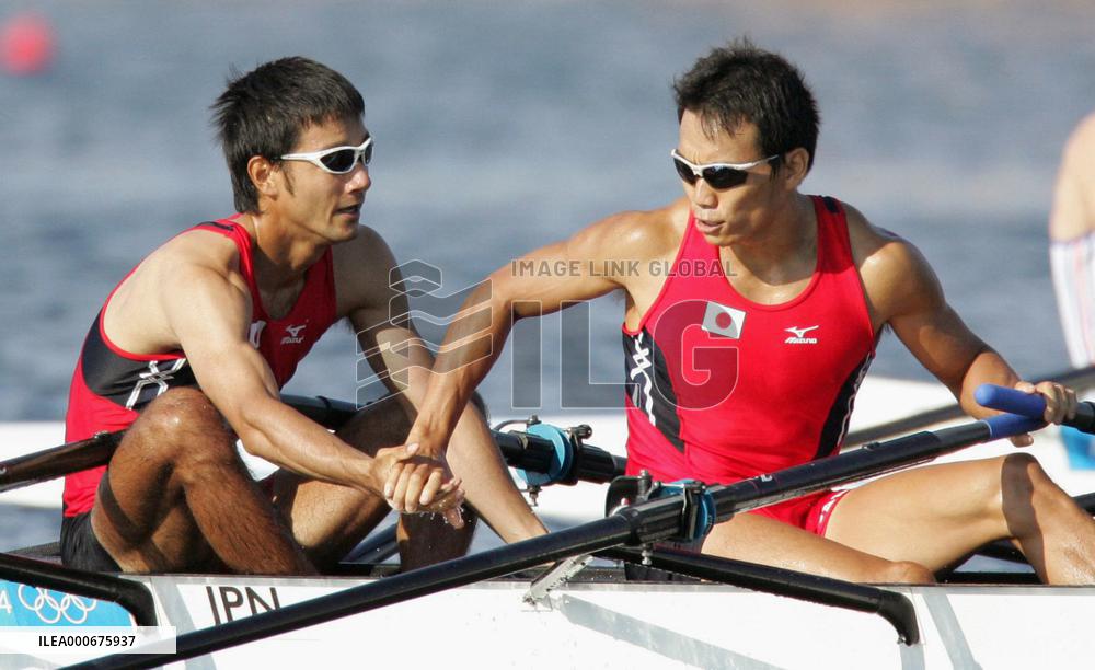 Takeda, Ura into lightweight double sculls final