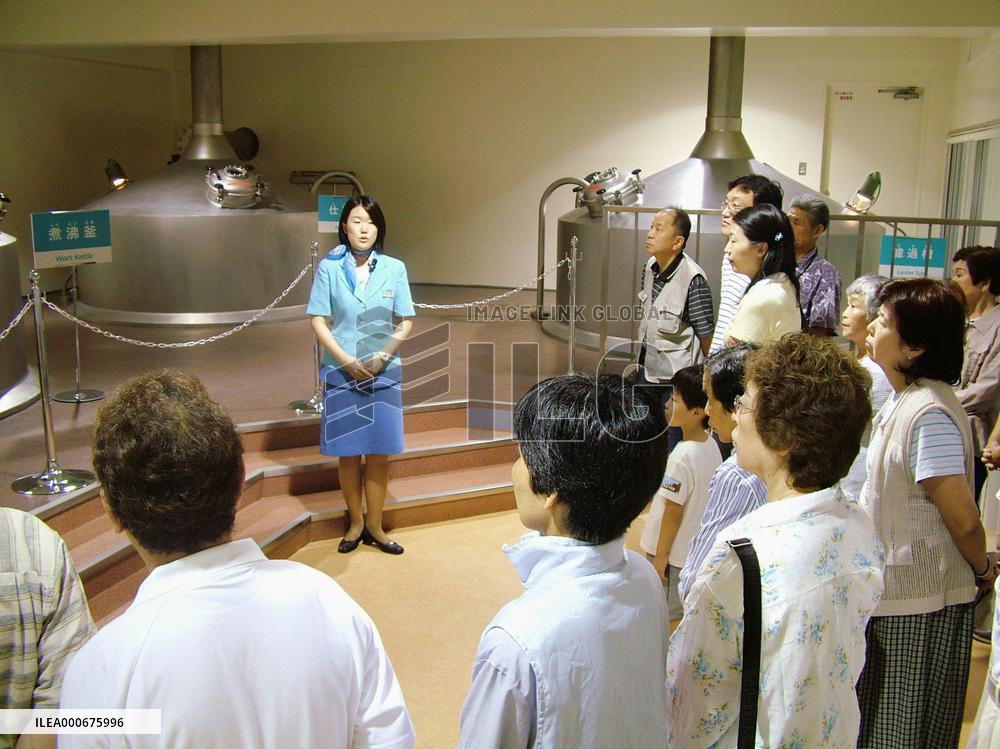 Beverage makers opening factories to children and parents