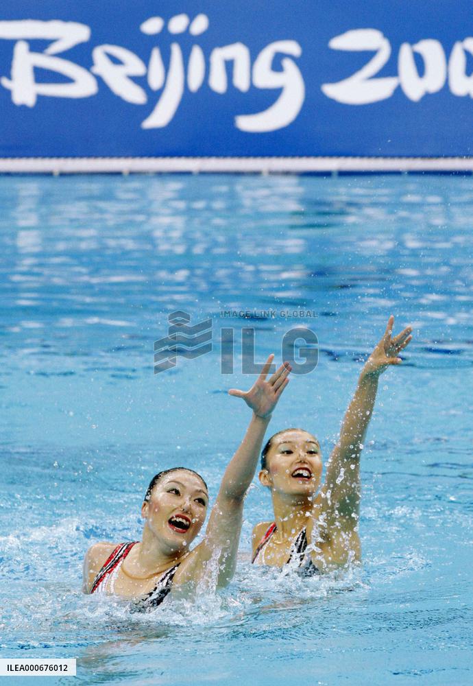 Japan's Suzuki and Harada win bronze in synchronized swimming