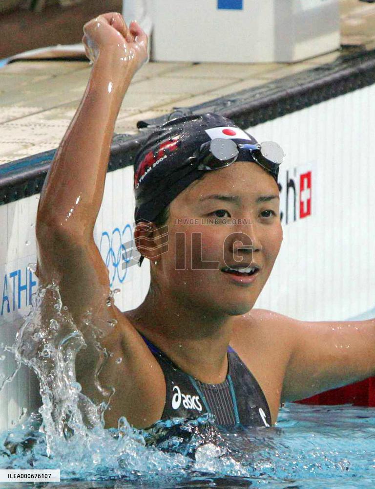 (1)Nakamura wins bronze in women's 200m backstroke