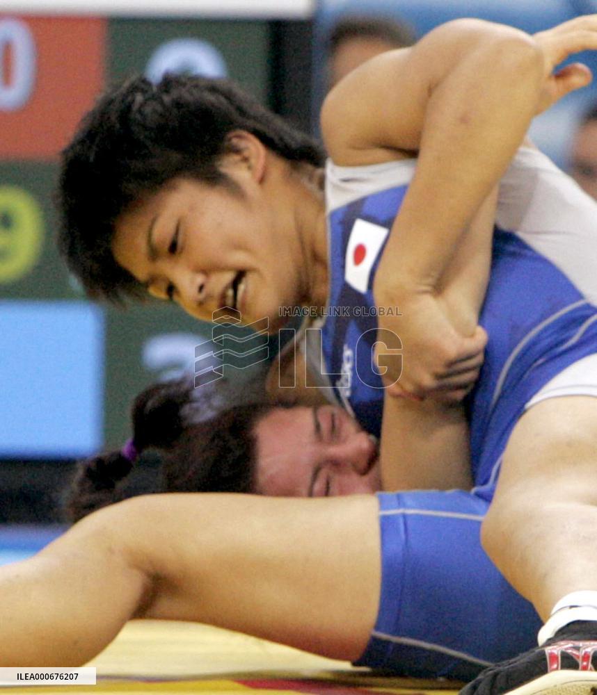 (2)Japanese wrestlers off to strong in elimination matches