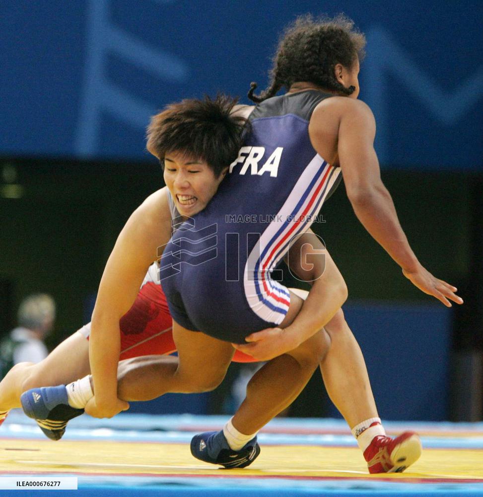 (2)Japanese into finals, Hamaguchi falls in wrestling