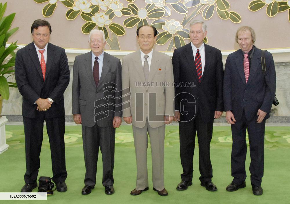 Ex-U.S. President Carter in N. Korea