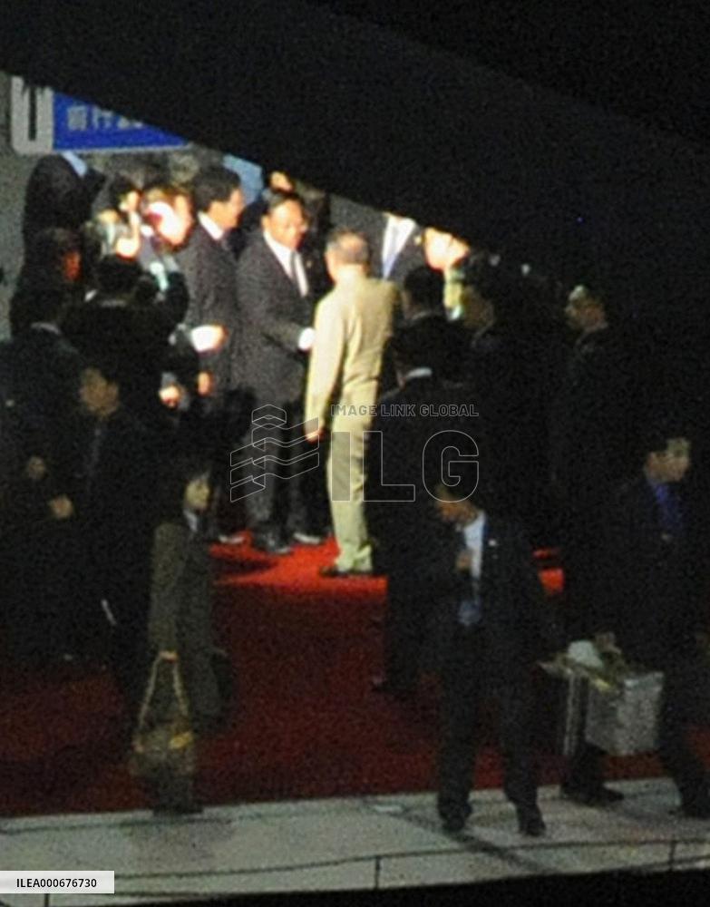 Kim Jong Il apparently leaves Changchun