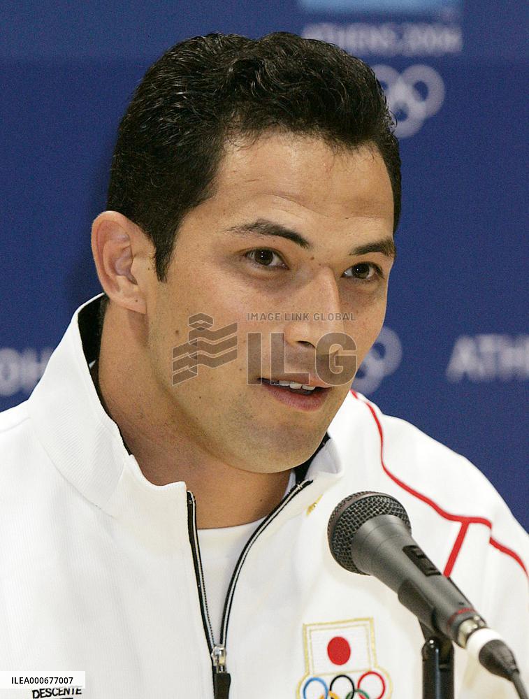 IOC gives Murofushi gold in men's hammer throw