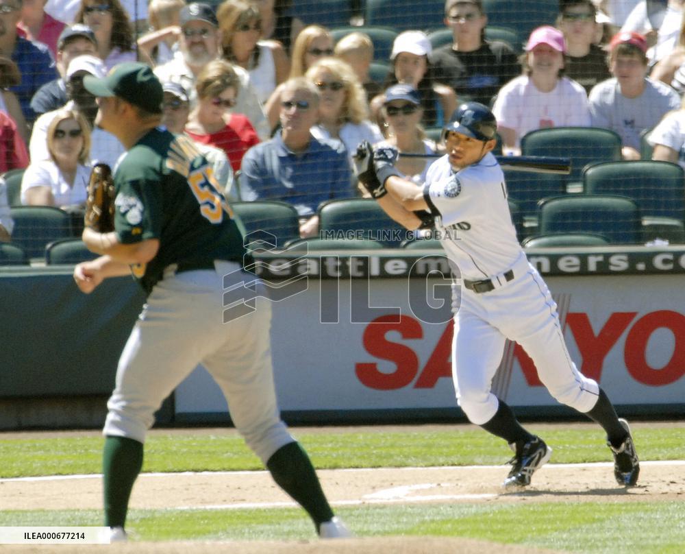 Mariners' Ichiro goes 1-for-5 against Athletics
