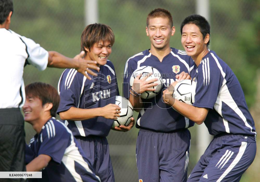 (1)Japan Under-23s practice in Germany