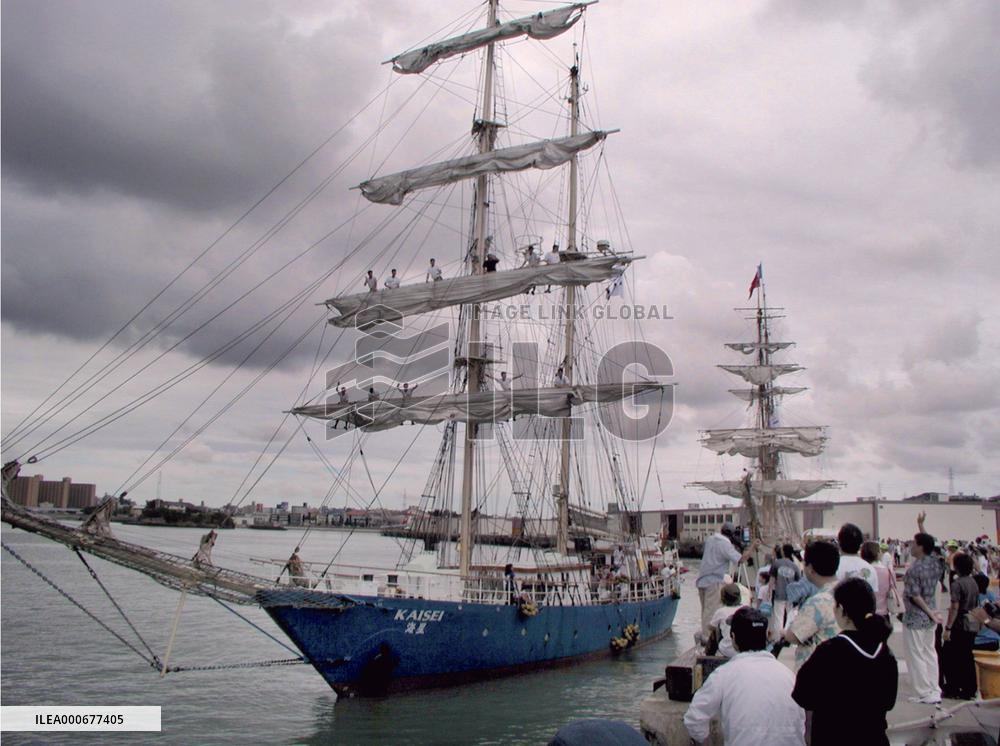 9 sail boats leave Okinawa for S. Korea in int'l boat race