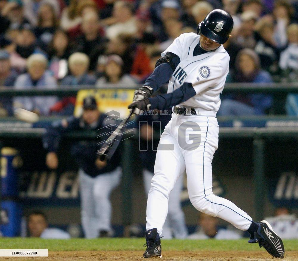 Mariners' Ichiro goes 1-for-4 against Angeles