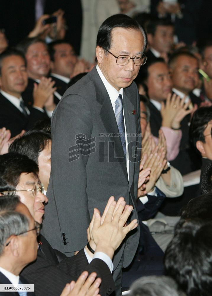Veteran Fukuda elected LDP chief to be Japan's new leader after