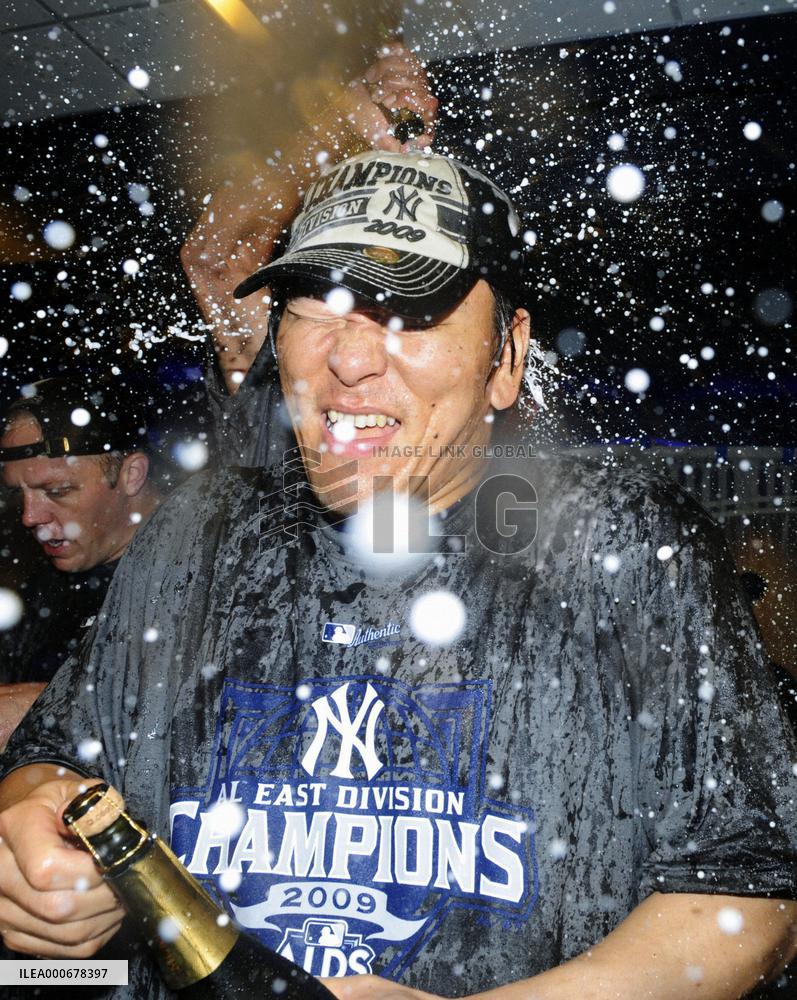 N.Y. Yankees clinch AL East title with 100th win of season