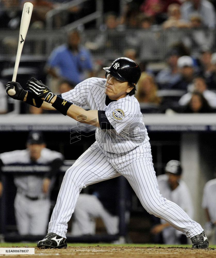 Yankees' Matsui strikes out vs Rays