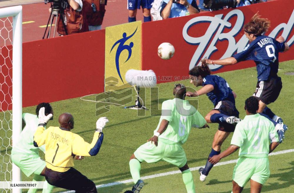 (10)Argentina beats Nigeria 1-0.