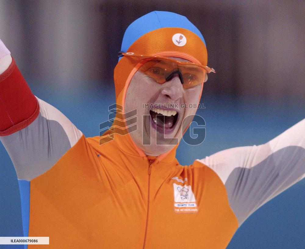 Holland's Uytdehaage wins gold in men's 5,000 meters