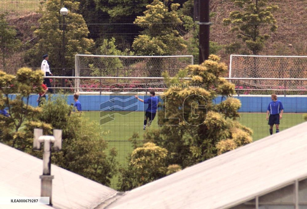 Russia continues media shutout at training camp