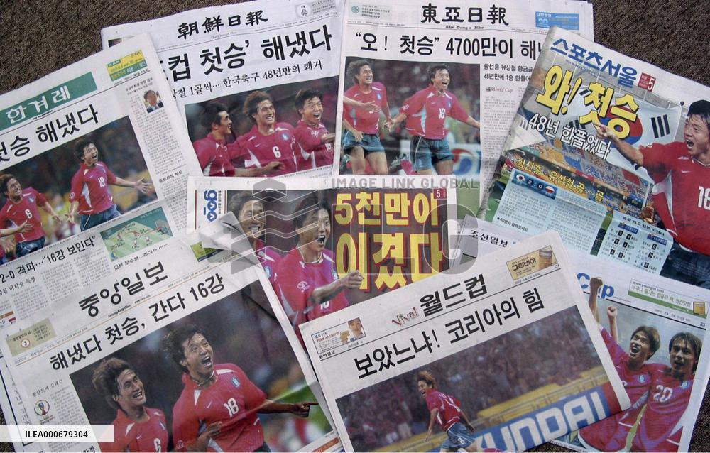 S. Korean newspapers blazon team's first victory in World Cup