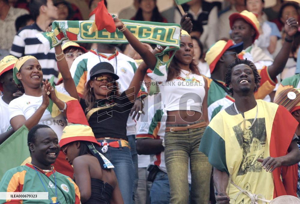 Senegal supporters rally behind team in Taegu