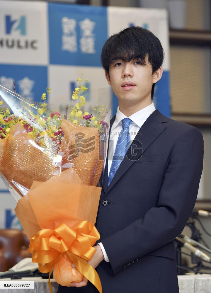 Shogi sensation Fujii