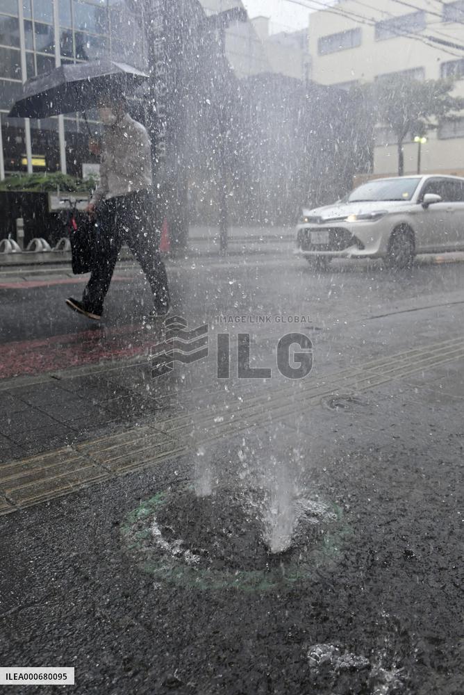 Heavy rain in western Japan