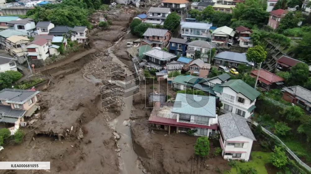 Search for Atami mudslide survivors passes crucial 1st 3 days