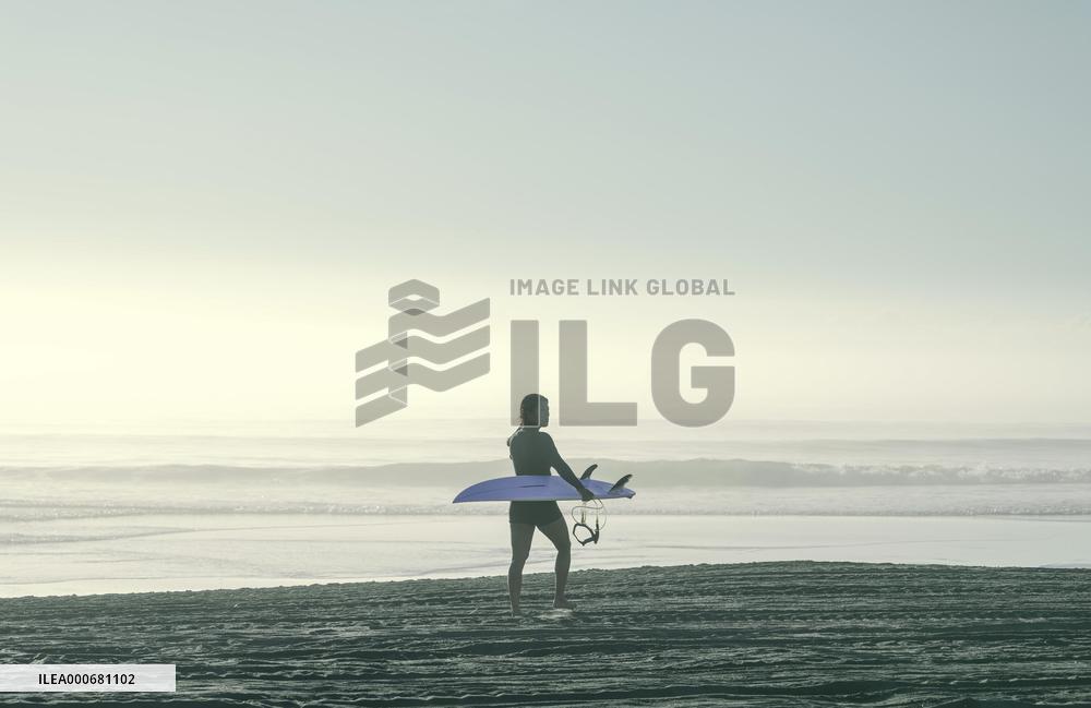 Japanese surfers ahead of Tokyo Olympics