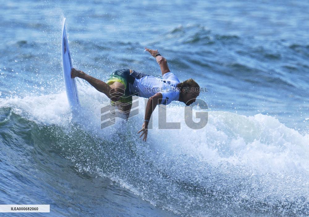 Tokyo Olympics: Surfing