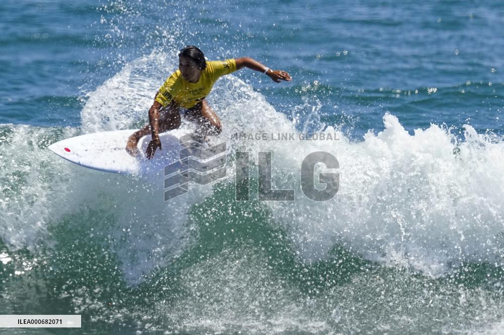 Tokyo Olympics: Surfing