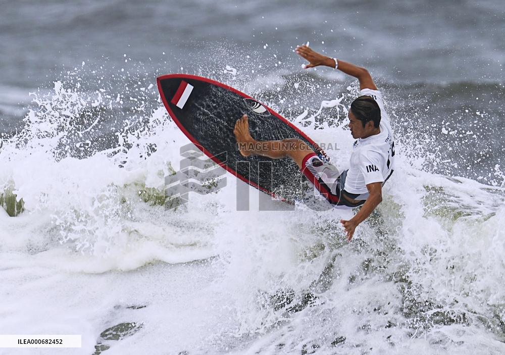 Tokyo Olympics: Surfing