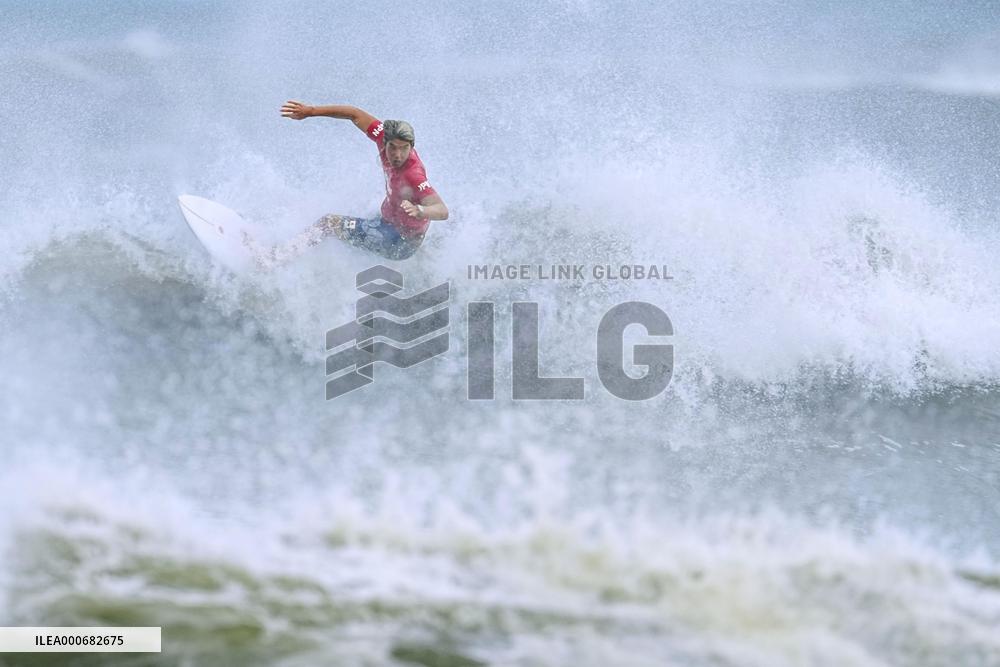 Tokyo Olympics: Surfing