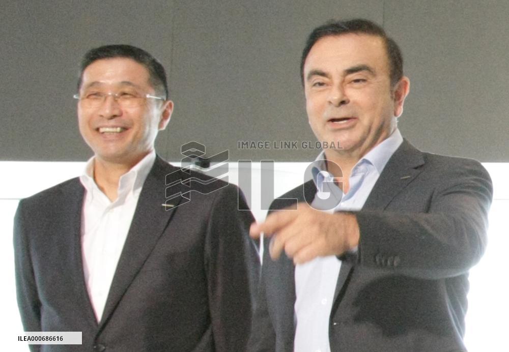 Carlos Ghosn.