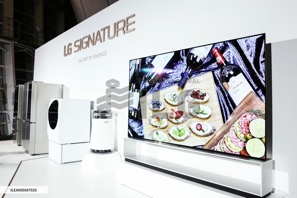 LG Electronics Japan's OLED TV "LG SIGNATURE Z9