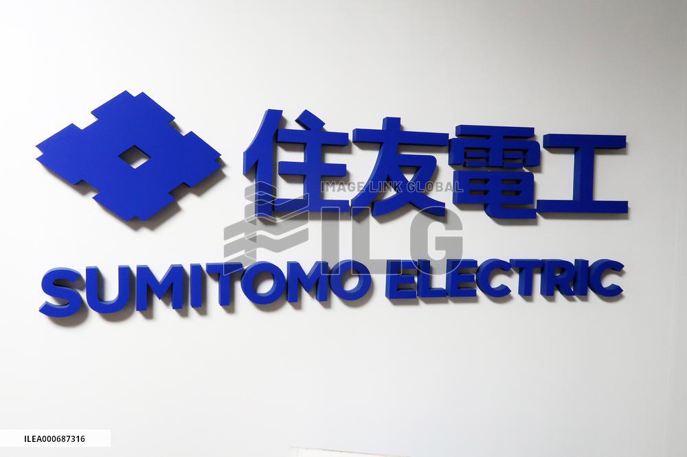 Logo of Sumitomo Electric Industries
