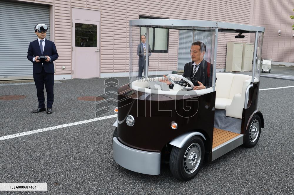 Roland Berger's small EV "Butler Car".