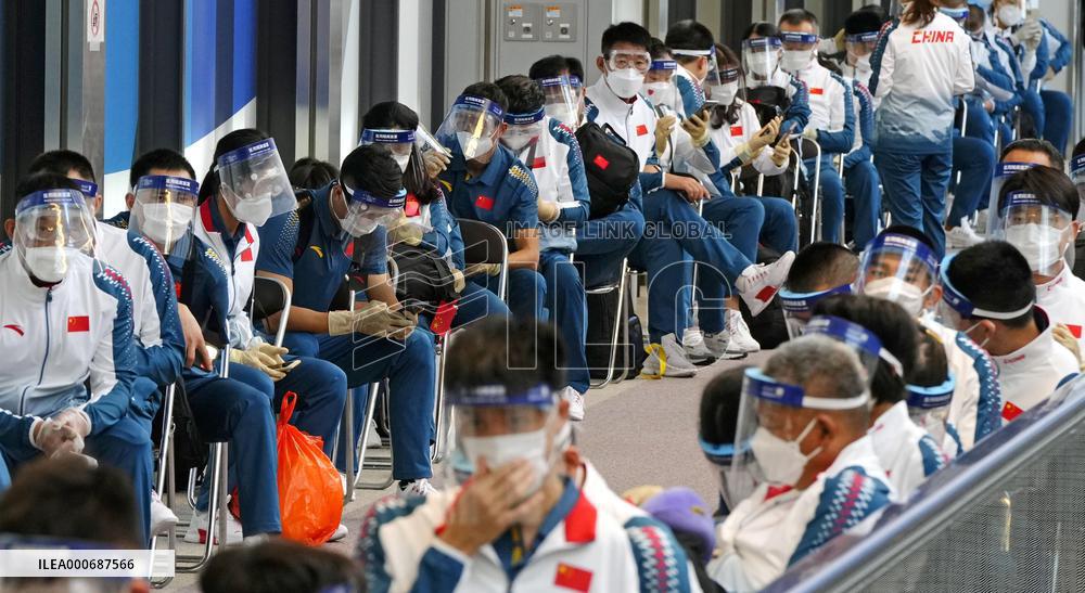 Para athletes arrive in Japan