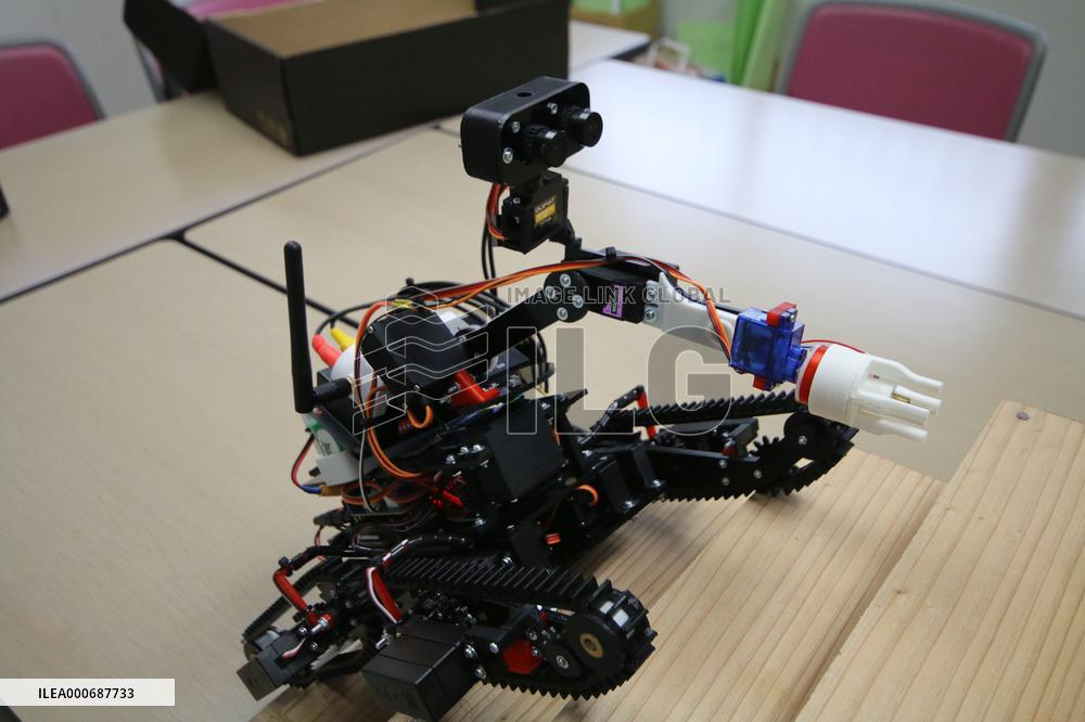 Concept Crawler Robot for Plant Inspection