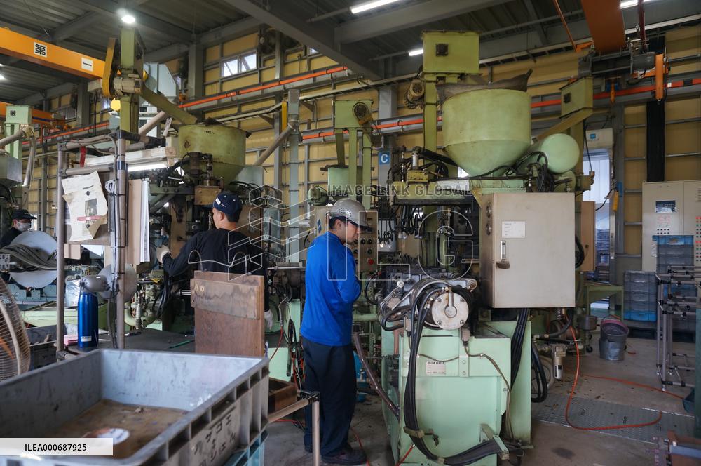 The second factory of Okada Shell Manufacturing introducing IT production control system.