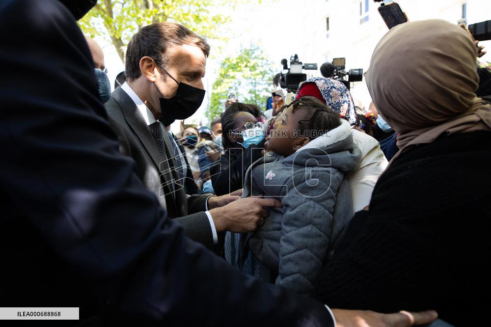 Emmanuel Macron Visits A Primary School - Melun