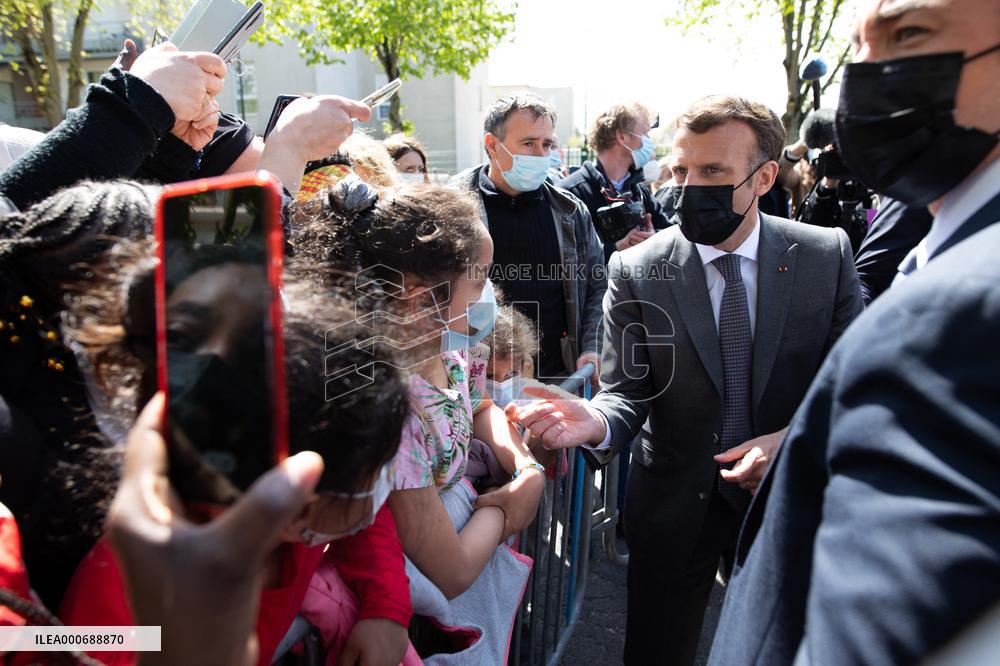Emmanuel Macron Visits A Primary School - Melun