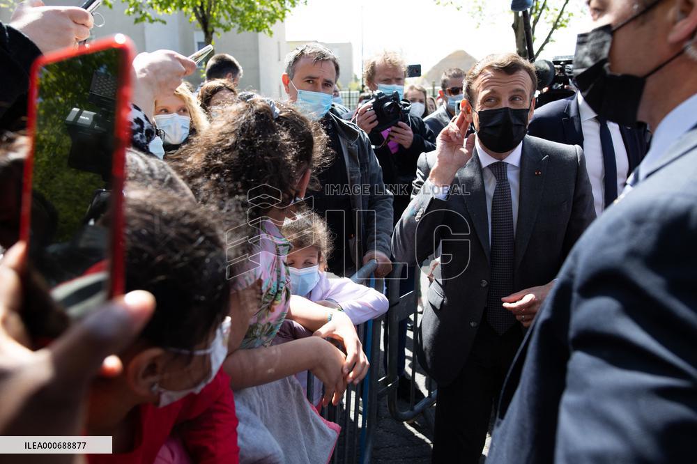 Emmanuel Macron Visits A Primary School - Melun