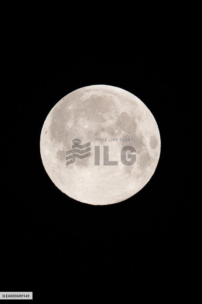 Pink Supermoon Set - Paris