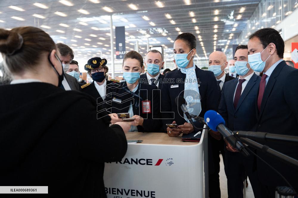 TousAntiCovid Carnet Experiments - Orly