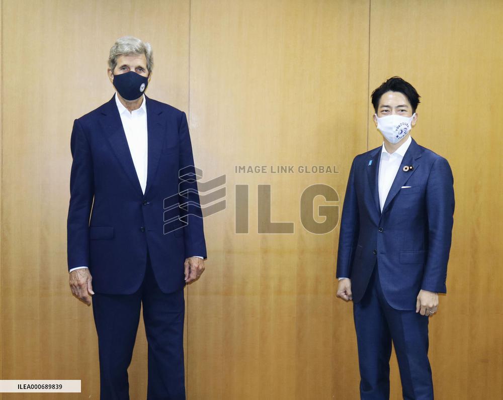 U.S. climate envoy Kerry in Tokyo