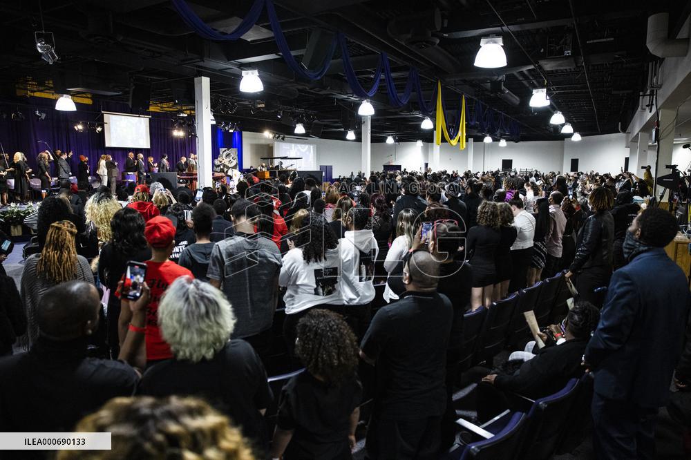 Hundreds Attend Funeral Services For Daunte Wright - Minneapolis
