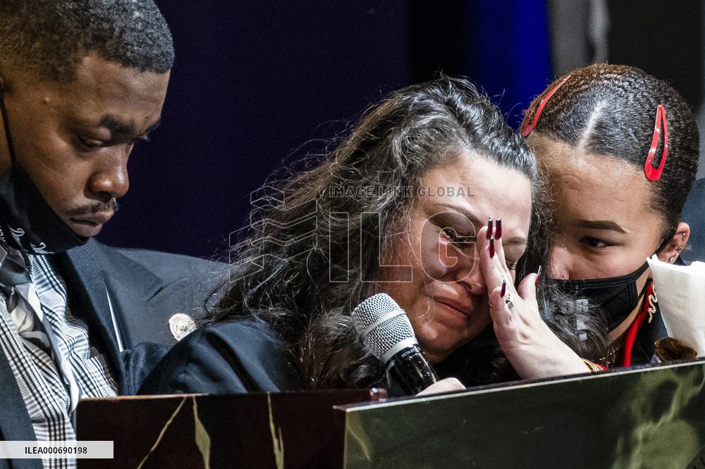 Hundreds Attend Funeral Services For Daunte Wright - Minneapolis