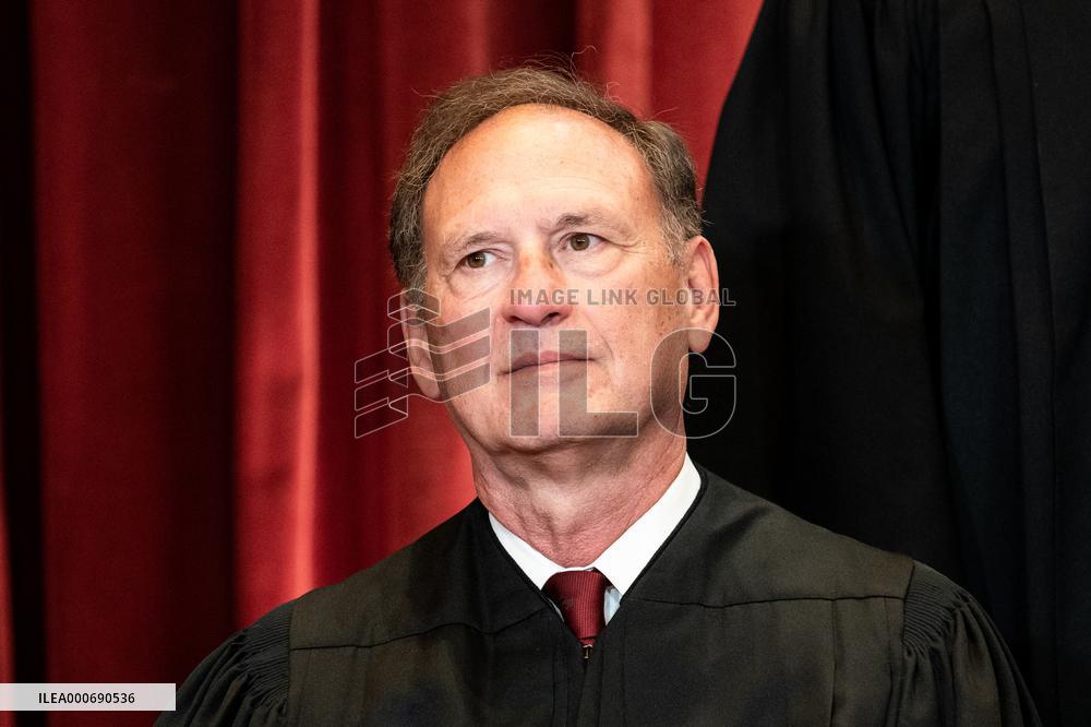 Supreme Court Group Photo - Washington