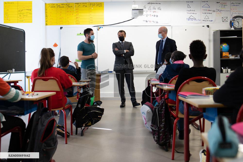 Emmanuel Macron Visits A Primary School - Melun