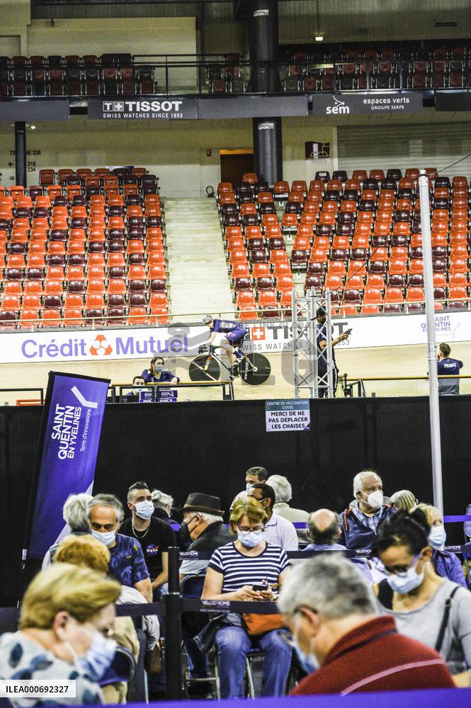 Vaccination Center In Velodrome - Saint-Quentin-en-Yvelines