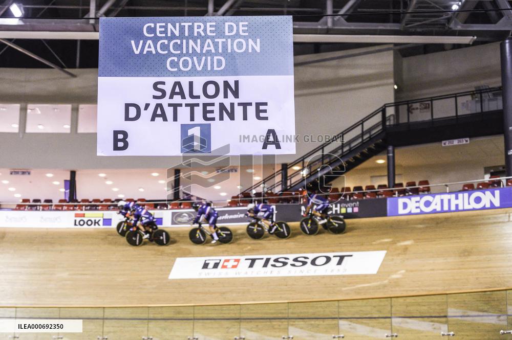 Vaccination Center In Velodrome - Saint-Quentin-en-Yvelines