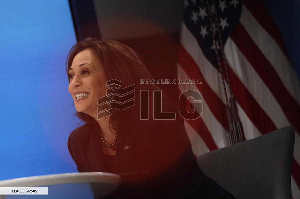 Kamala Harris on COVID-19 public education - Washington